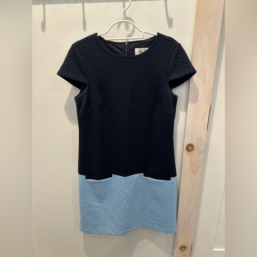 Eliza J Blue Color Block Textured Shift Dress Size 6